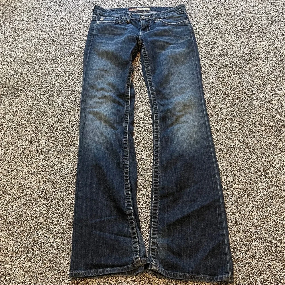 Big Star Remy Low Rise Flare Jeans Womens 27L Dark Wash Bootcut 31 Inseam - Picture 2 of 7